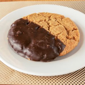 Peanut Butter Cookie, a soft and chewy treat with a rich, nutty flavor, featuring the perfect balance of sweetness and saltiness.