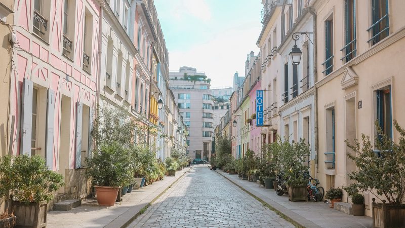 Rue Crémieux: The Pastel Street of Paris